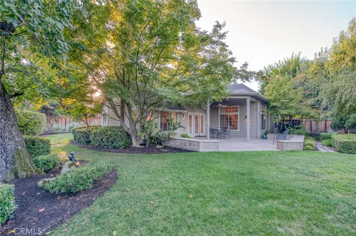 2727 W Bluff Avenue, Fresno, California 93711
