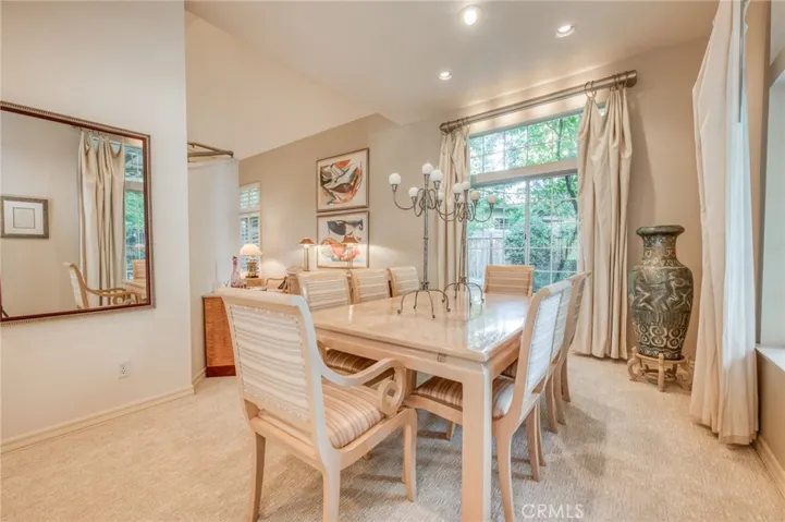 2727 W Bluff Avenue, Fresno, California 93711
