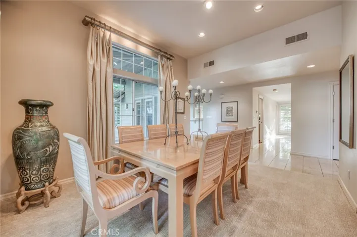 2727 W Bluff Avenue, Fresno, California 93711