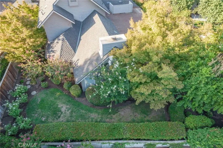2727 W Bluff Avenue, Fresno, California 93711