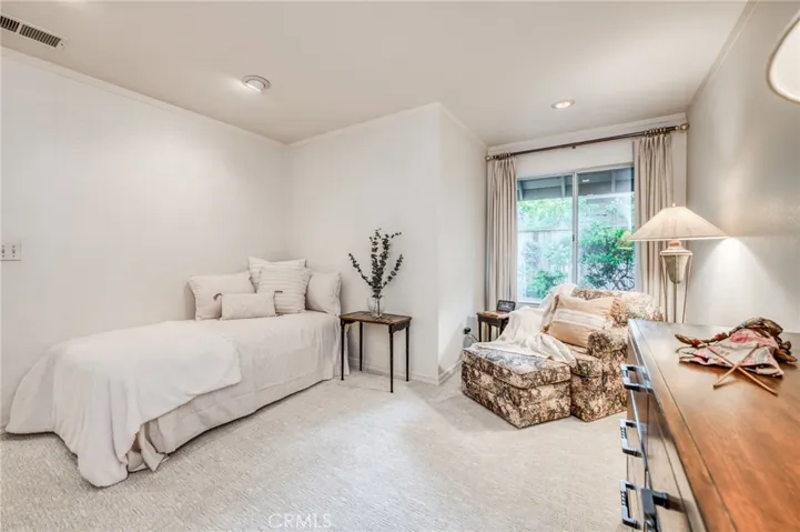 2727 W Bluff Avenue, Fresno, California 93711