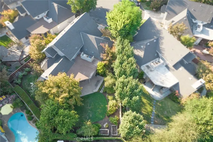 2727 W Bluff Avenue, Fresno, California 93711