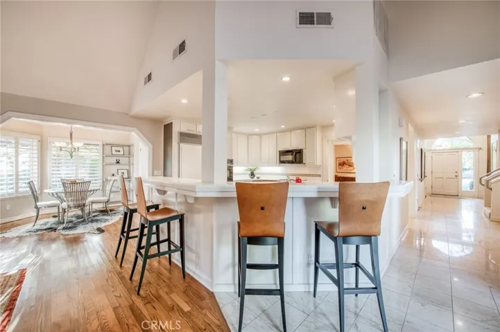 2727 W Bluff Avenue, Fresno, California 93711