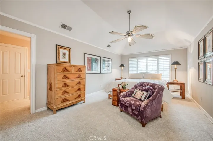 2727 W Bluff Avenue, Fresno, California 93711