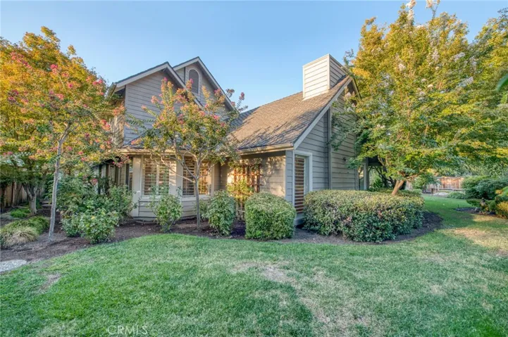 2727 W Bluff Avenue, Fresno, California 93711