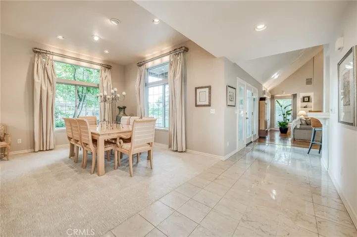 2727 W Bluff Avenue, Fresno, California 93711