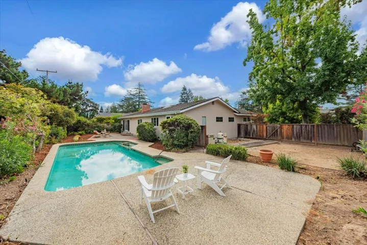 13754 Calle Tacuba, Saratoga, California 95070