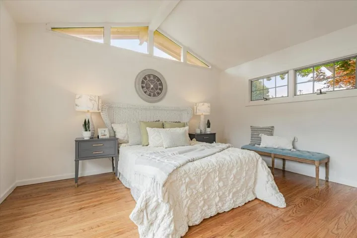 13754 Calle Tacuba, Saratoga, California 95070