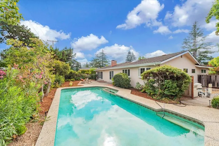 13754 Calle Tacuba, Saratoga, California 95070