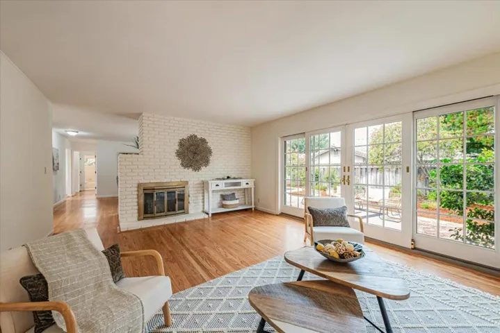13754 Calle Tacuba, Saratoga, California 95070