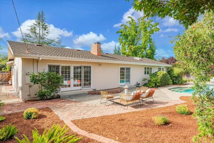 13754 Calle Tacuba, Saratoga, California 95070