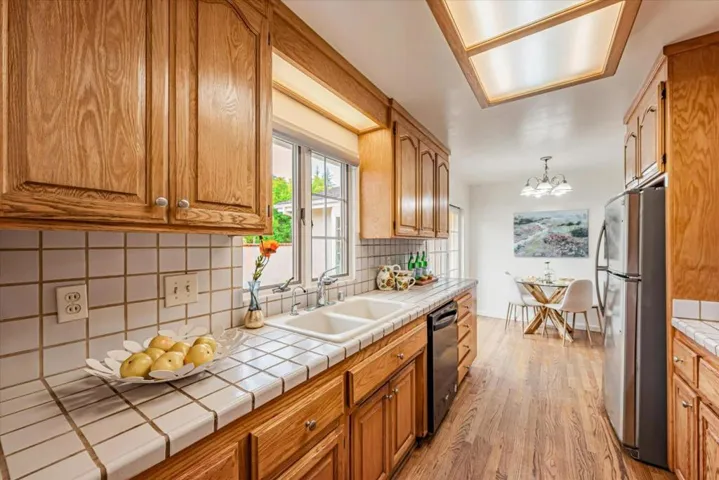 13754 Calle Tacuba, Saratoga, California 95070