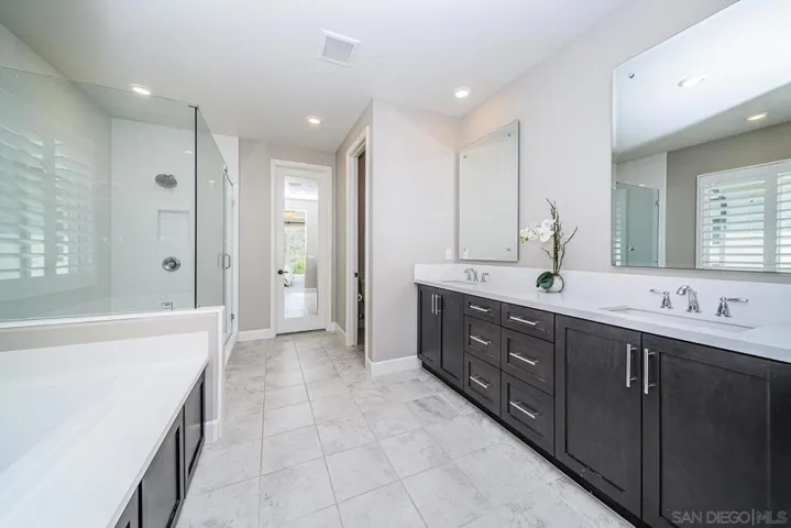 3076 Heirloom Place, Escondido, California 92029