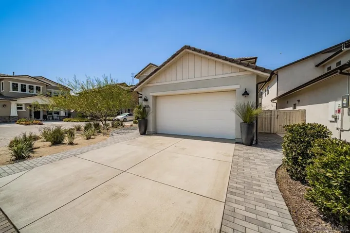 3076 Heirloom Place, Escondido, California 92029