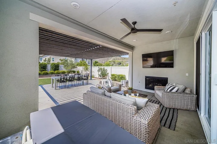 3076 Heirloom Place, Escondido, California 92029