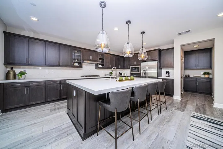3076 Heirloom Place, Escondido, California 92029