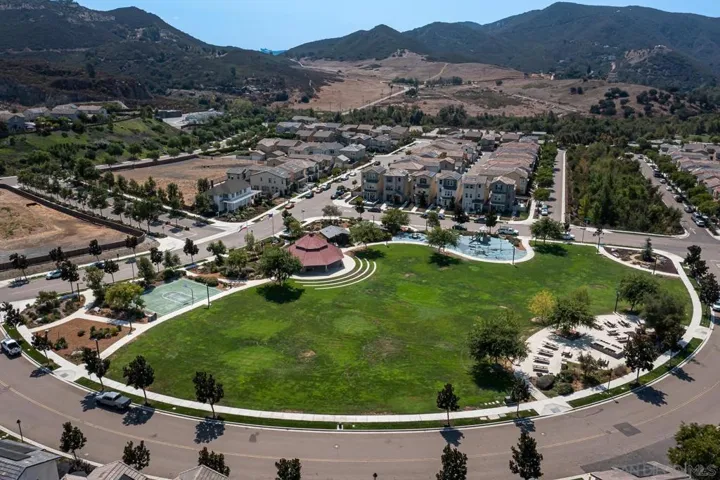 3076 Heirloom Place, Escondido, California 92029