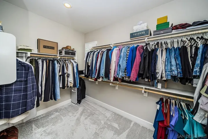 3076 Heirloom Place, Escondido, California 92029
