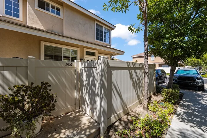 906 S Boulder Place, Anaheim Hills, California 92808