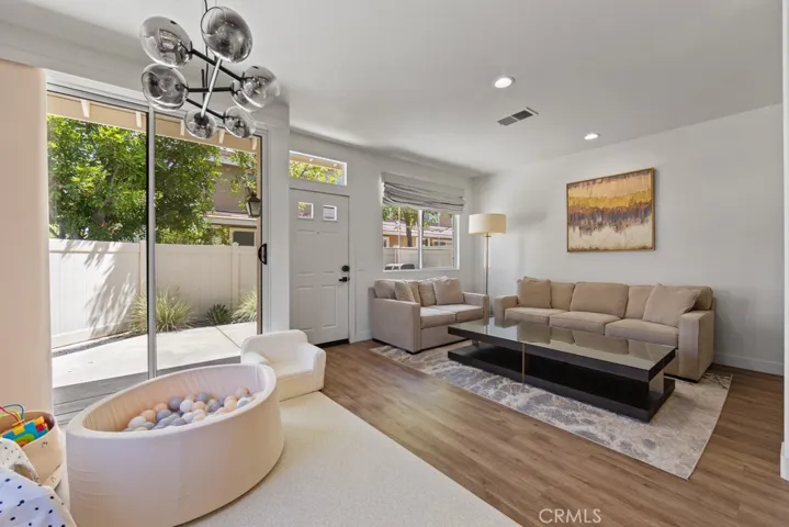 906 S Boulder Place, Anaheim Hills, California 92808