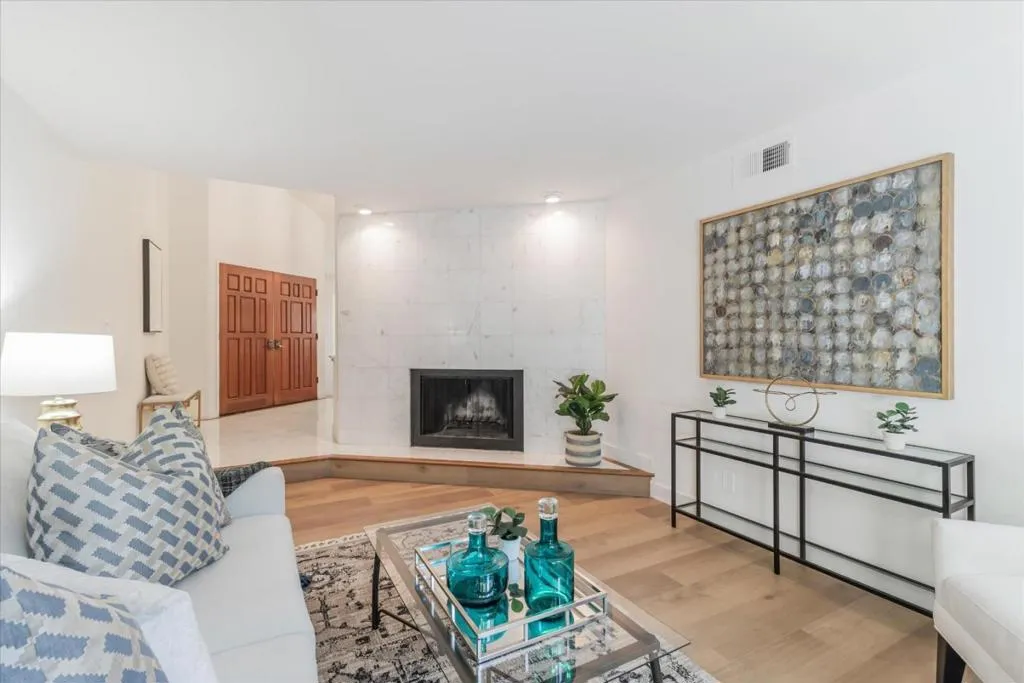 1662 Las Piedras Court, Los Gatos, California 95032 home-pic-2