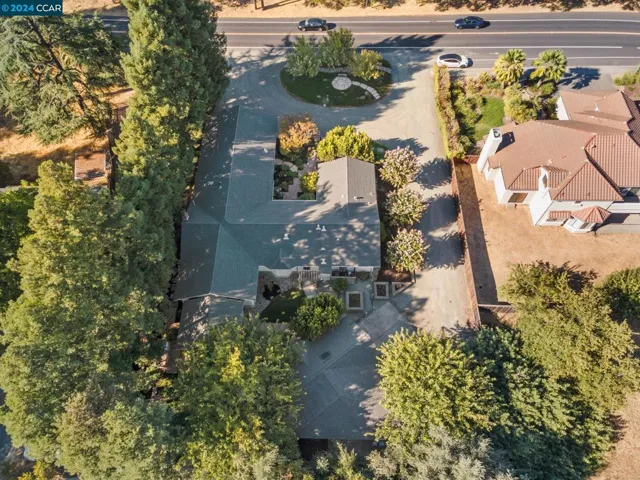 1077 Walnut Ave, Walnut Creek, California 94598