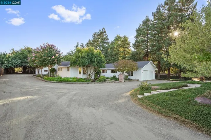 1077 Walnut Ave, Walnut Creek, California 94598