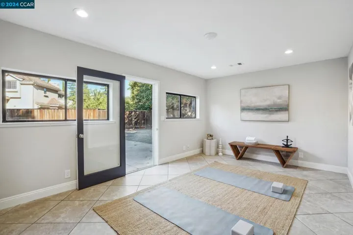1077 Walnut Ave, Walnut Creek, California 94598