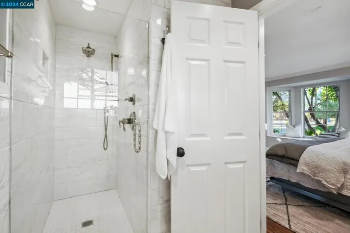 1077 Walnut Ave, Walnut Creek, California 94598