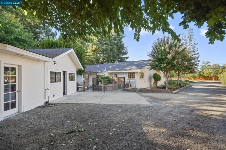 1077 Walnut Ave, Walnut Creek, California 94598