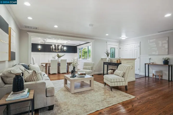 1077 Walnut Ave, Walnut Creek, California 94598