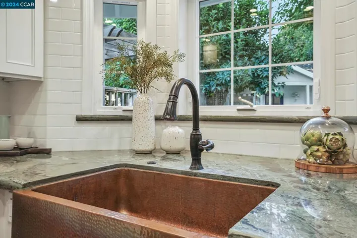 1077 Walnut Ave, Walnut Creek, California 94598