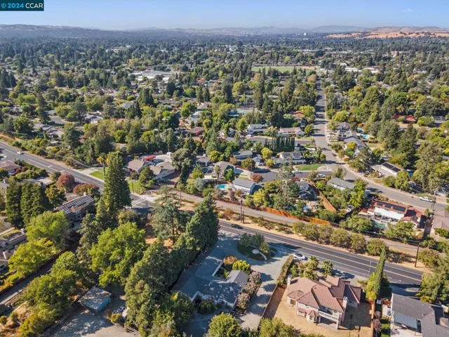 1077 Walnut Ave, Walnut Creek, California 94598