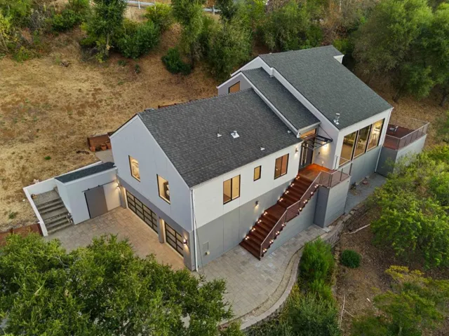 17514 Phillips Avenue, Los Gatos, California 95030
