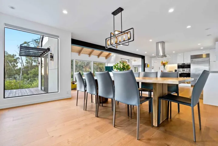 17514 Phillips Avenue, Los Gatos, California 95030