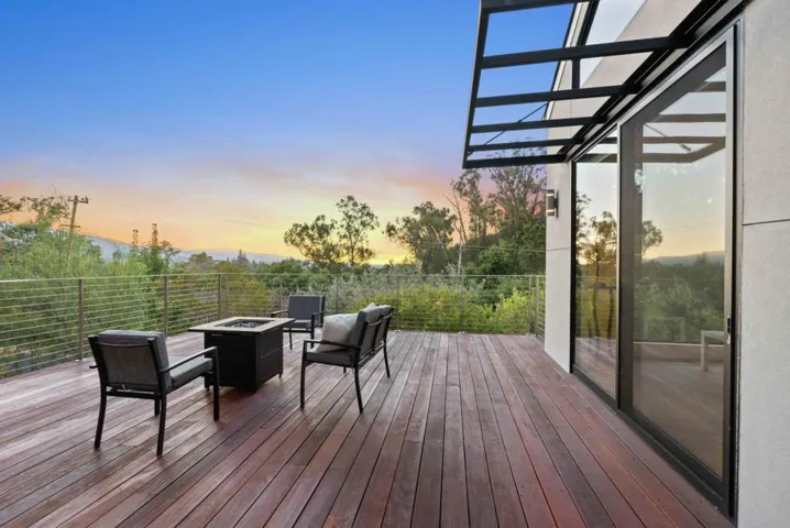 17514 Phillips Avenue, Los Gatos, California 95030