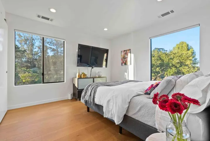17514 Phillips Avenue, Los Gatos, California 95030