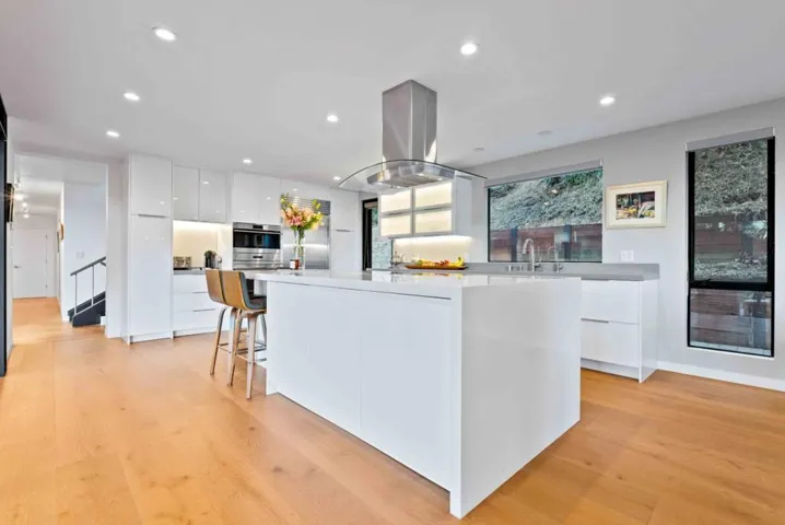 17514 Phillips Avenue, Los Gatos, California 95030