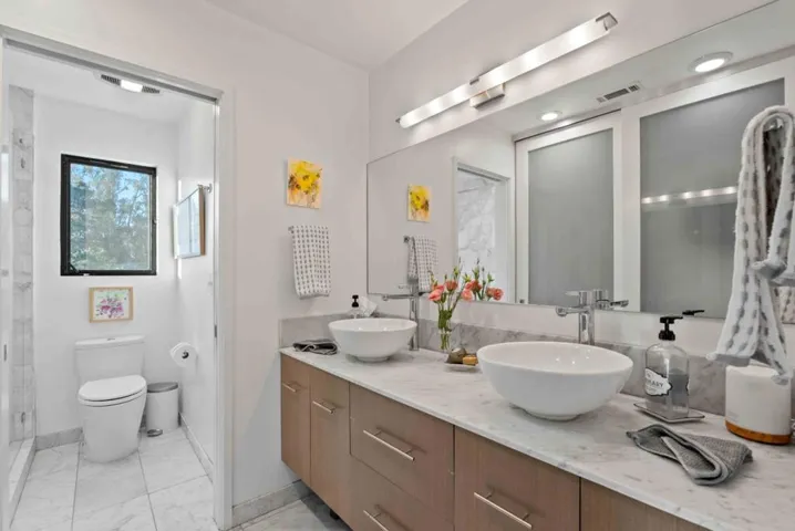 17514 Phillips Avenue, Los Gatos, California 95030