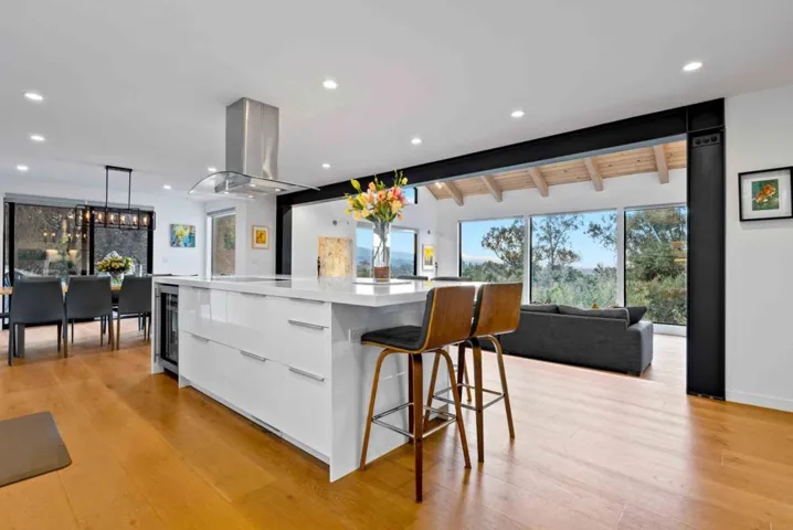 17514 Phillips Avenue, Los Gatos, California 95030