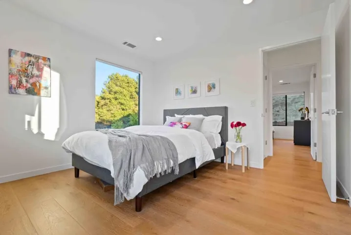 17514 Phillips Avenue, Los Gatos, California 95030