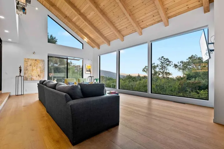 17514 Phillips Avenue, Los Gatos, California 95030