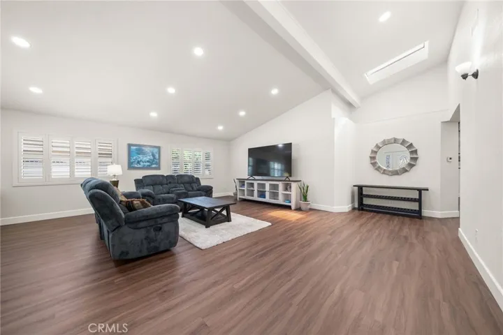 304 N Malgren Avenue, San Pedro, California 90732