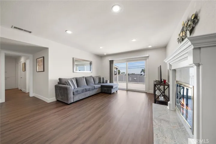 304 N Malgren Avenue, San Pedro, California 90732