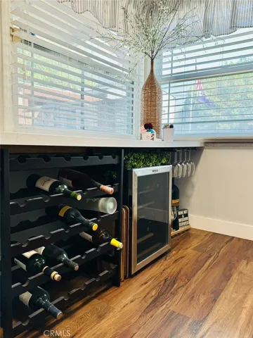 Wine refrigerator