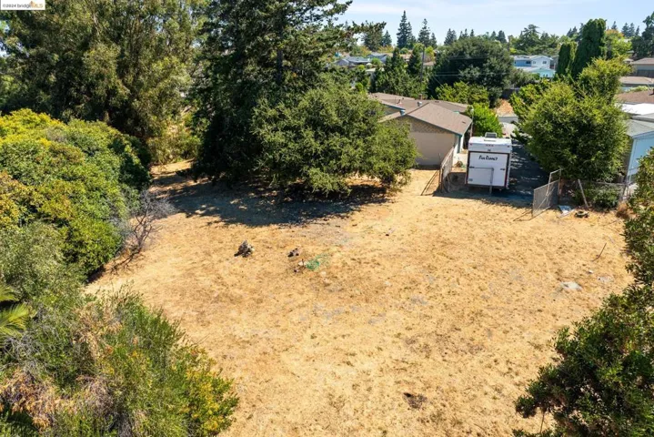2700 Henry Ave., Pinole, California 94564