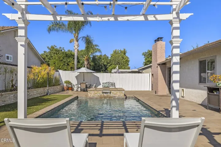 45-web-or-mls-UpmarketMedia-10327Jame-12