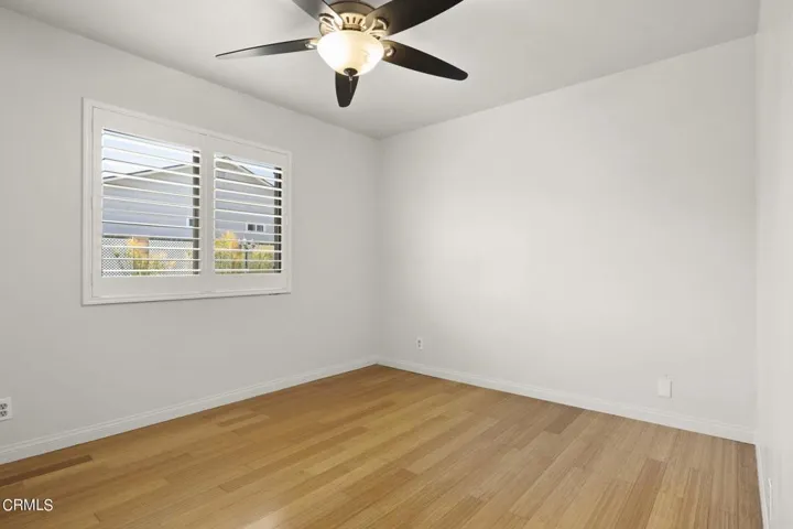 30-web-or-mls-UpmarketMedia-10327Jame-81