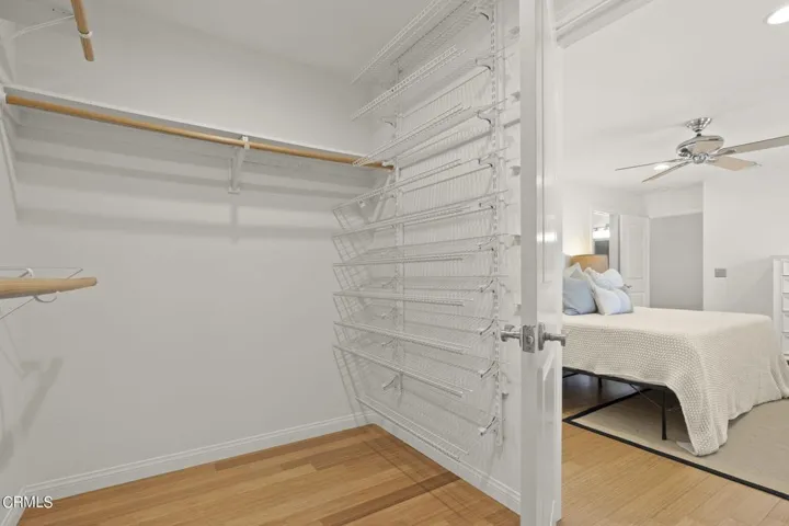 22-web-or-mls-UpmarketMedia-10327Jame-18
