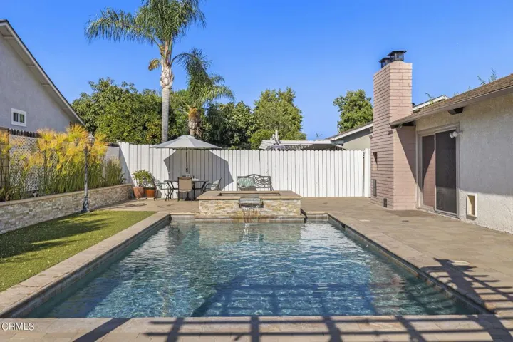 46-web-or-mls-UpmarketMedia-10327Jame-12